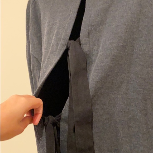 Zara Sweater with Ties on Back - Picture 5 of 8